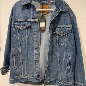 Levi’s Premium Oversized Jean Jacket (NWT)